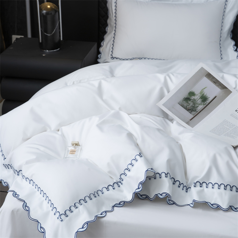절묘한 자수 컷 디자인 350TC 면 새틴 침구 세트 절묘한 자수 컷 디자인 350TC 면 새틴 침구 세트